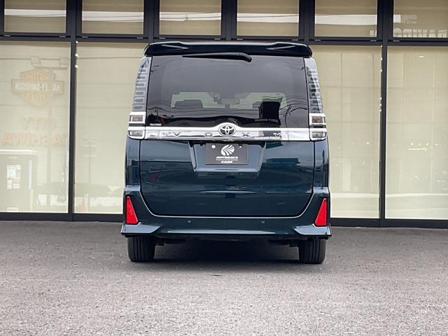 ヴォクシー ＺＳ　煌ＩＩ　ワンオーナー・純正ナビ・フルセグＴＶ・バックカメラ・純正フリップダウンモニター・両側パワースライドドア・セーフティセンス・ＥＴＣ・クルーズコントロール・スマートキープッシュスタート・８人乗り（14枚目）