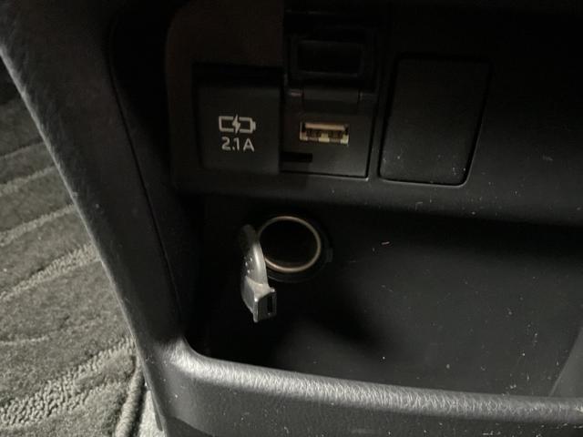 ヴォクシー ＺＳ　煌ＩＩ　ワンオーナー・純正ナビ・フルセグＴＶ・バックカメラ・純正フリップダウンモニター・両側パワースライドドア・セーフティセンス・ＥＴＣ・クルーズコントロール・スマートキープッシュスタート・８人乗り（61枚目）