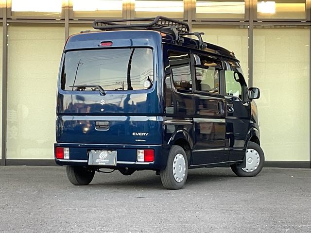 エブリイ ジョインターボ　ブレーキサポート・レーンアシスト・ＥＴＣ・オートライト・ドライブレコーダー・純正デッキ・キーレスキー・社外ベッドキット・キャリア（2枚目）