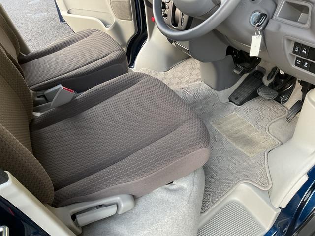 エブリイ ジョインターボ　ブレーキサポート・レーンアシスト・ＥＴＣ・オートライト・ドライブレコーダー・純正デッキ・キーレスキー・社外ベッドキット・キャリア（32枚目）