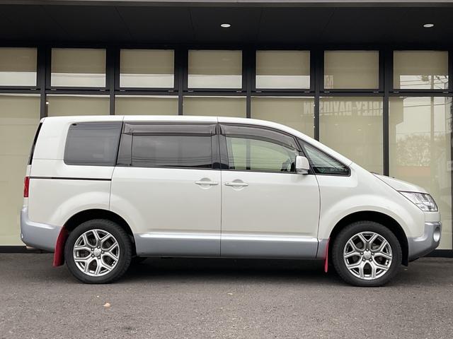 デリカD:5 D パワーパッケージ ワンオーナー・アルパインナビフルセグTV・バックカメラ・ETC・両側パワースライドドア・クルーズコントロール・アルパインフリップダウンモニター・パドルシフト・前席シートヒーター・HIDヘッドライト(12枚目)