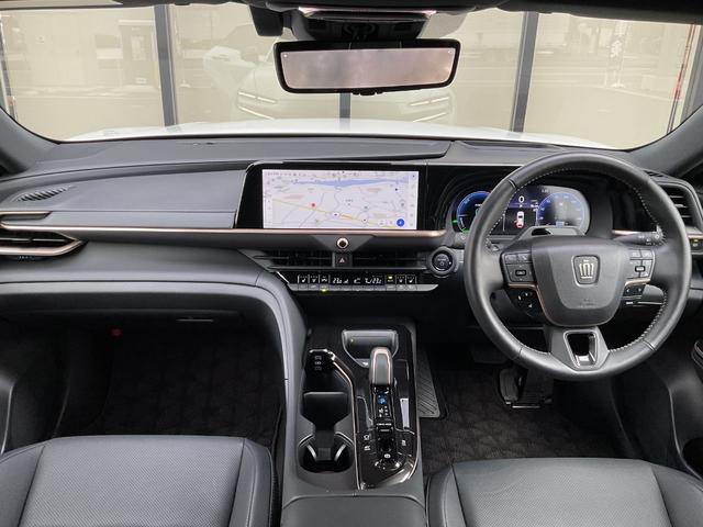 クラウンスポーツ Z ワンオーナー・純正ナビ・フルセグTV・パノラミックビューモニター・パノラマルーフ・モデリスタエアロ・セーフティセンス・ヘッドアップディスプレイ・ブラインドスポットモニター・純正ドライブレコーダー(3枚目)