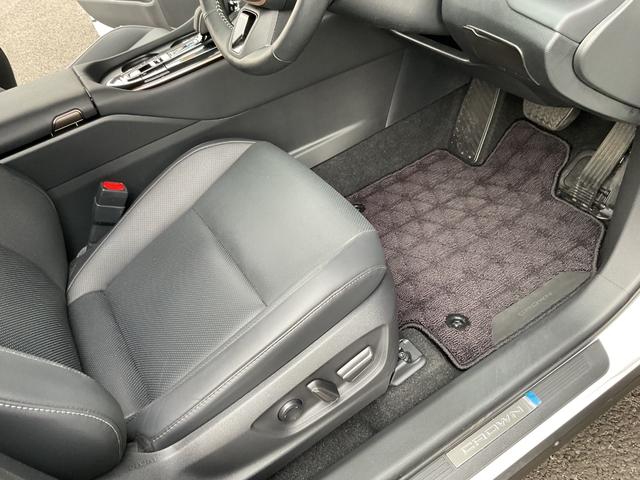 クラウンスポーツ Z ワンオーナー・純正ナビ・フルセグTV・パノラミックビューモニター・パノラマルーフ・モデリスタエアロ・セーフティセンス・ヘッドアップディスプレイ・ブラインドスポットモニター・純正ドライブレコーダー(40枚目)