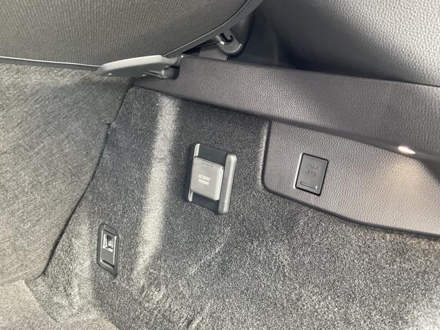 クラウンスポーツ Z ワンオーナー・純正ナビ・フルセグTV・パノラミックビューモニター・パノラマルーフ・モデリスタエアロ・セーフティセンス・ヘッドアップディスプレイ・ブラインドスポットモニター・純正ドライブレコーダー(55枚目)