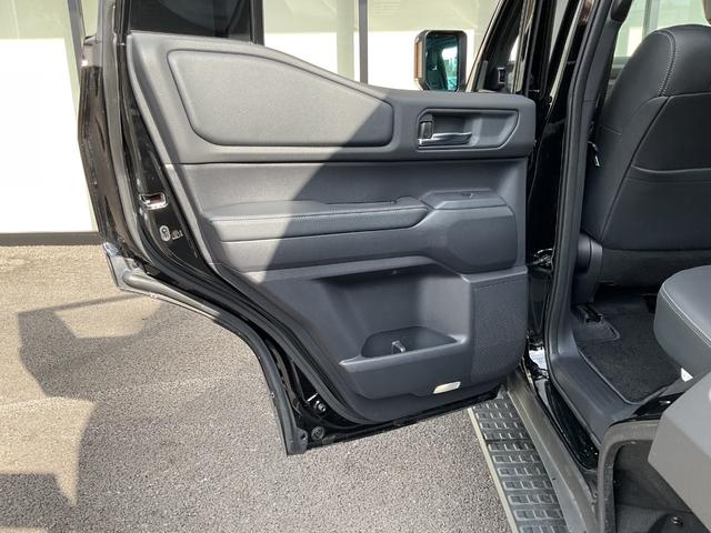 ランドクルーザー250 VX モデリスタエアロ・JAOSオーバーフェンダー・純正ディスプレイオーディオ・TV・パノラミックビューモニター・パワーバックドア・ETC2.0・セーフティセンス・サンルーフ・デジタルインナーミラー(38枚目)