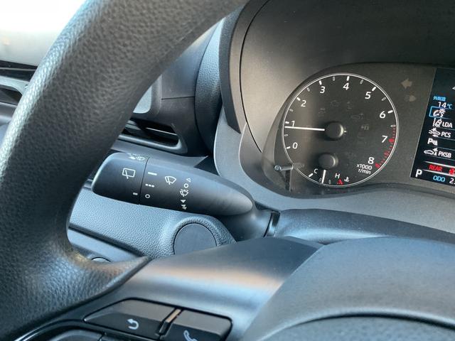 ヤリス Ｘ　純正ディスプレイオーディオ・プリクラッシュセーフティ・レーンアシスト・前後ドライブレコーダー・オートライト・オートハイビーム・クリアランスソナー・キーレスキー（29枚目）