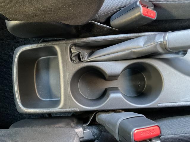 ヤリス Ｘ　純正ディスプレイオーディオ・プリクラッシュセーフティ・レーンアシスト・前後ドライブレコーダー・オートライト・オートハイビーム・クリアランスソナー・キーレスキー（37枚目）