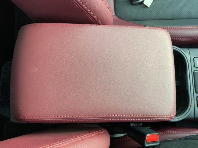 フォレスター ＳＴＩスポーツ　純正ダイアトーンナビフルセグＴＶ・デジタルインナーミラー・バックカメラ・ＥＴＣ・アイサイト・前席シートヒーター・ステアリングヒーター・運転席メモリパワーシート・パドルシフト・ブラインドスポット（40枚目）