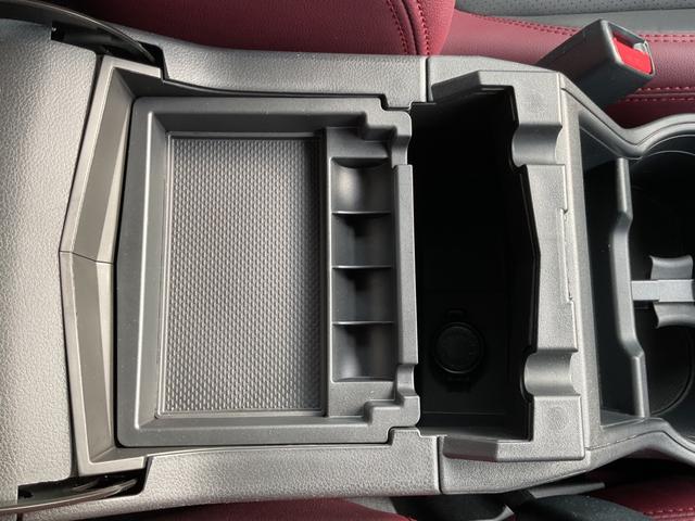 フォレスター ＳＴＩスポーツ　純正ダイアトーンナビフルセグＴＶ・デジタルインナーミラー・バックカメラ・ＥＴＣ・アイサイト・前席シートヒーター・ステアリングヒーター・運転席メモリパワーシート・パドルシフト・ブラインドスポット（41枚目）