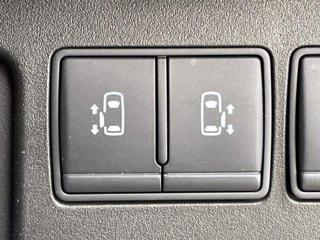 セレナ ２０Ｘ　Ｓ－ハイブリッド　後期　両側電動スライド　純正ナビ　フリップダウン　全周囲カメラ　バックカメラ　エマージェンシーブレーキ　ドラレコ　スマートキー　ＬＥＤヘッド　ＥＴＣ　クルコン　オートマチックハイビーム　車線逸脱警報（3枚目）
