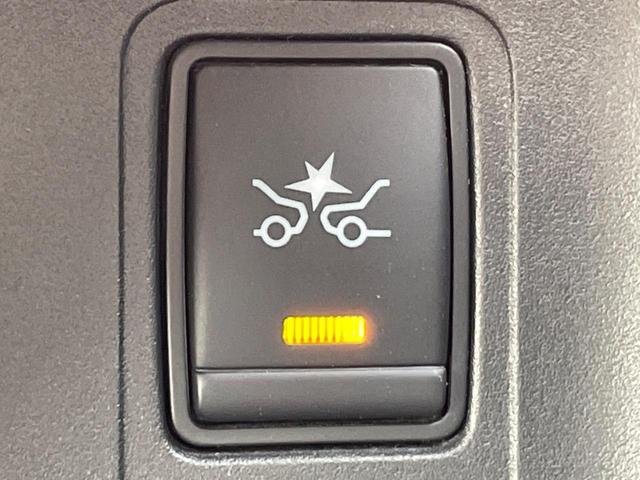 セレナ ハイウェイスター　両側電動スライド　純正９型ナビ　全周囲カメラ　バックカメラ　エマージェンシーブレーキ　ドラレコ　コーナーセンサー　スマートキー　ＬＥＤヘッド　ＥＴＣ　クルコン　オートマチックハイビーム　車線逸脱警報（5枚目）