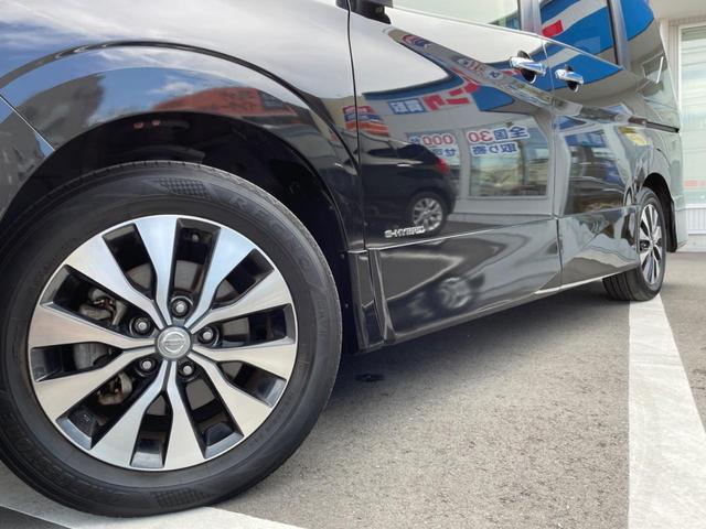 セレナ ハイウェイスター　両側電動スライド　純正９型ナビ　全周囲カメラ　バックカメラ　エマージェンシーブレーキ　ドラレコ　コーナーセンサー　スマートキー　ＬＥＤヘッド　ＥＴＣ　クルコン　オートマチックハイビーム　車線逸脱警報（13枚目）