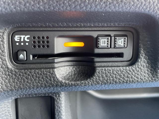 N-BOXカスタム G・Lターボホンダセンシング 両側電動スライド バックカメラ ホンダセンシング レーダークルーズ 禁煙車 2トーンカラー ハーフレザーシート ドラレコ スマートキー LEDヘッド ETC オートマチックハイビーム 車線逸脱警報(6枚目)