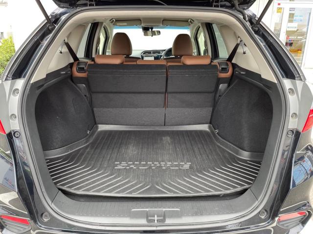 シャトル ハイブリッドZ 純正ナビ バックカメラ 禁煙車 ハーフレザーシート スマートキー LEDヘッド ETC クルコン オートマチックハイビーム オートライト オートエアコン 純正16インチAW Bluetooth再生(11枚目)