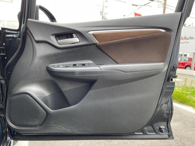 シャトル ハイブリッドZ 純正ナビ バックカメラ 禁煙車 ハーフレザーシート スマートキー LEDヘッド ETC クルコン オートマチックハイビーム オートライト オートエアコン 純正16インチAW Bluetooth再生(45枚目)