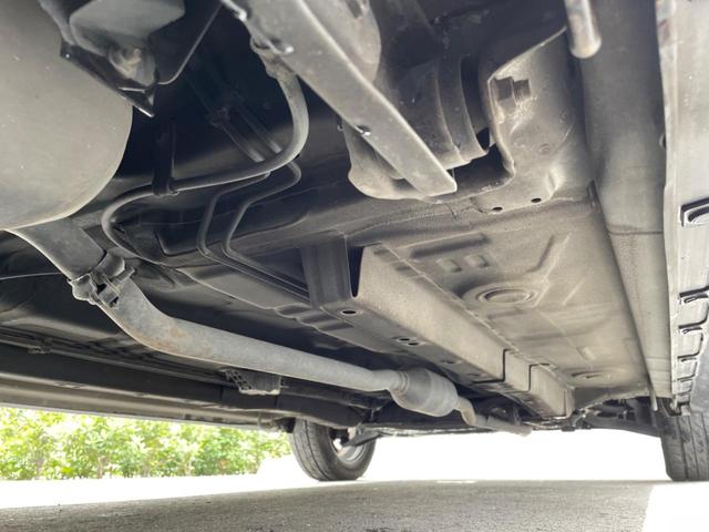 フレアカスタムスタイル XT ナビ バックカメラ 禁煙車 スマートキー HIDヘッド ETC オートライト オートエアコン 15インチAW CD再生 革巻きステアリング ステアリングスイッチ パドルシフト フォグライト(22枚目)