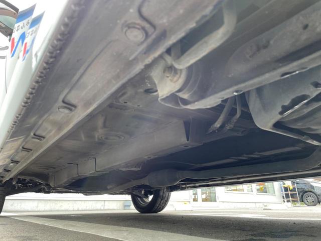 フレアカスタムスタイル XT ナビ バックカメラ 禁煙車 スマートキー HIDヘッド ETC オートライト オートエアコン 15インチAW CD再生 革巻きステアリング ステアリングスイッチ パドルシフト フォグライト(23枚目)