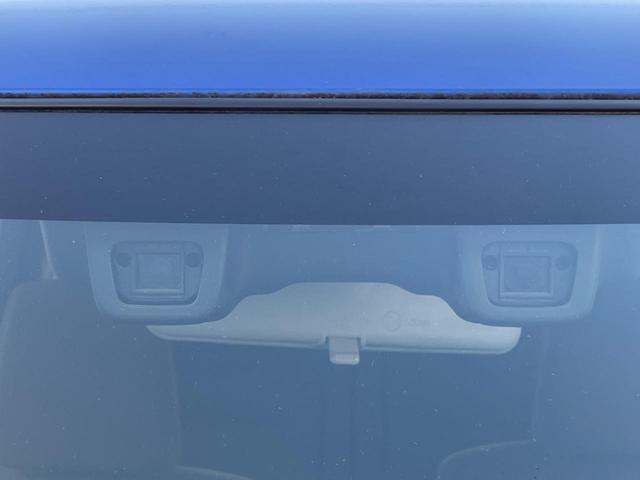 ソリオ ハイブリッドＭＸ　禁煙車　電動スライド　デュアルセンサーブレーキサポート　スマートキー　クルコン　車線逸脱警報　誤発進抑制機能　先行車発進お知らせ機能　オートエアコン　純正１５インチＡＷ　ＣＤ再生　ステアリングスイッチ（3枚目）