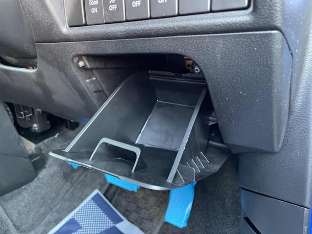 ソリオ ハイブリッドＭＸ　禁煙車　電動スライド　デュアルセンサーブレーキサポート　スマートキー　クルコン　車線逸脱警報　誤発進抑制機能　先行車発進お知らせ機能　オートエアコン　純正１５インチＡＷ　ＣＤ再生　ステアリングスイッチ（47枚目）