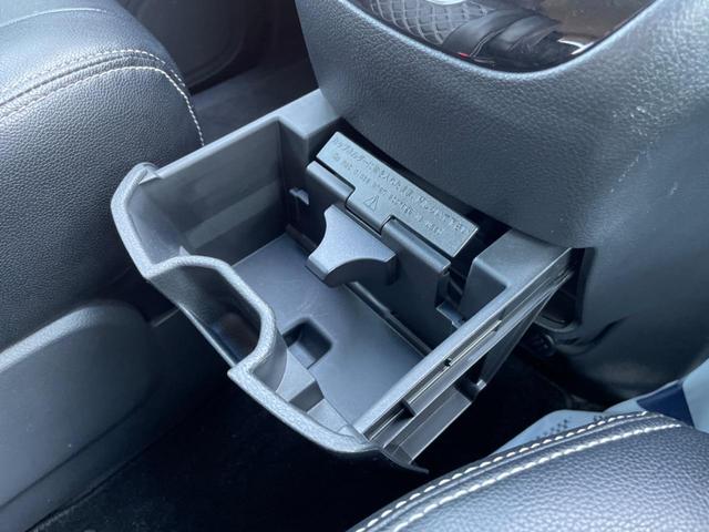 セレナ ハイウェイスター　Ｖエアロモード＋セーフティ　ＳＨＶ　後期　両側電動スライドドア　純正ナビ　フリップダウン　全周囲カメラ　フロント・サイド・バックカメラ　エマージェンシーブレーキ　禁煙車　ドラレコ　コーナーセンサー　スマートキー　ＬＥＤヘッド　ＥＴＣ（50枚目）