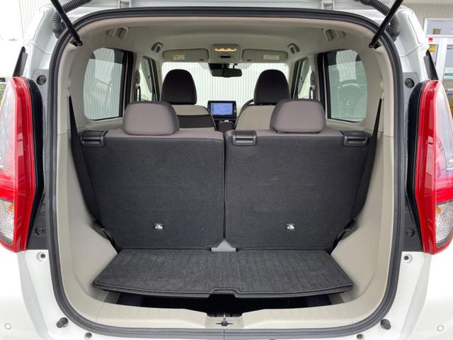 普段のお買い物や通勤、送迎等に十分な荷室スペースを確保しております。セカンドシートを倒すと、大きな荷物の積載も可能です♪