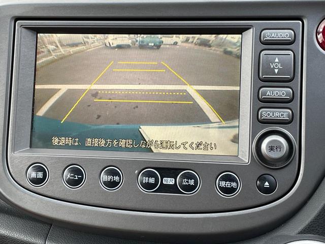 フィット Ｌ　ハイウェイエディション　バックカメラ　ドラレコ　ＨＩＤヘッド　ビルトインＥＴＣ　オートライト　オートエアコン　ＤＶＤ再生　地デジ（3枚目）