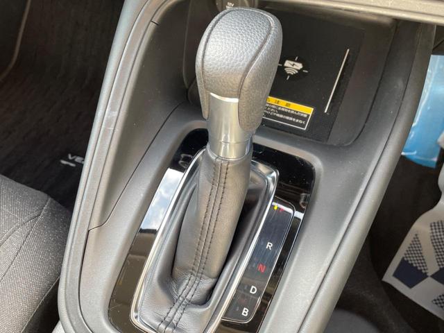 ヴェゼル ｅ：ＨＥＶ　Ｘ　９インチホンダコネクトナビ　バックカメラ　ホンダセンシング　レーダークルーズ　ドラレコ　コーナーセンサー　スマートキー　ＬＥＤヘッド　ビルトインＥＴＣ　純正１６インチアルミ　オートハイビーム（34枚目）