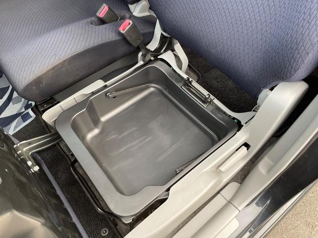 ワゴンＲ ＦＸリミテッド　禁煙車　スマートキー　ＥＴＣ　オートエアコン　１４インチＡＷ　Ｂｌｕｅｔｏｏｔｈ再生　ＣＤ再生　フルセグ　革巻きステアリング（6枚目）