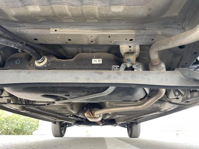 フレアクロスオーバー ハイブリッドＸＧ　７インチナビ　バックカメラ　衝突軽減ブレーキ　禁煙車　シートヒーター　コーナーセンサー　スマートキー　ＥＴＣ　オートマチックハイビーム　パーキングアシスト　車線逸脱警報　誤発進抑制機能（19枚目）