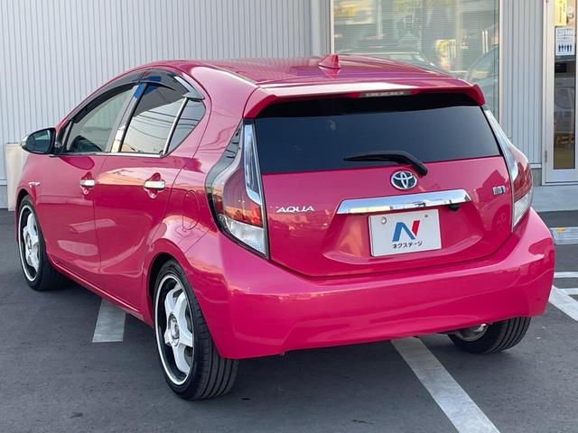 アクア Ｇブラックソフトレザーセレクション　純正７インチナビ　プリクラッシュセーフティ　バックカメラ　合皮シート　スマートキー　ＥＴＣ　クルコン　ＬＥＤヘッド　デジタルインナーミラー　車線逸脱警報　オートライト　Ｂｌｕｅｔｏｏｔｈ再生（26枚目）