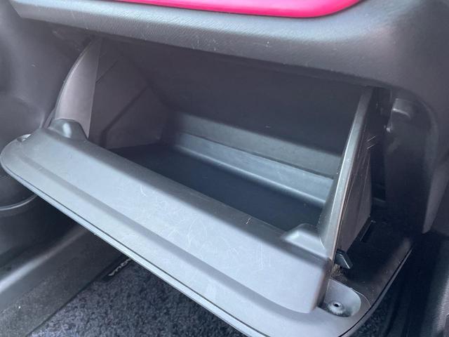 アクア Ｇブラックソフトレザーセレクション　純正７インチナビ　プリクラッシュセーフティ　バックカメラ　合皮シート　スマートキー　ＥＴＣ　クルコン　ＬＥＤヘッド　デジタルインナーミラー　車線逸脱警報　オートライト　Ｂｌｕｅｔｏｏｔｈ再生（51枚目）