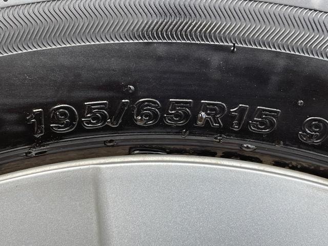 プリウス Ｓ　純正ナビ　バックカメラ　禁煙車　スマートキー　ＨＩＤヘッド　ＥＴＣ　オートライト　オートエアコン　純正１５インチＡＷ　Ｂｌｕｅｔｏｏｔｈ再生　ＣＤ／ＤＶＤ再生　フルセグ　ステアリングスイッチ（26枚目）