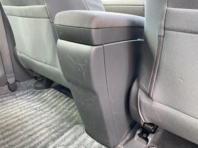 プリウス Ｓ　純正ナビ　バックカメラ　禁煙車　スマートキー　ＨＩＤヘッド　ＥＴＣ　オートライト　オートエアコン　純正１５インチＡＷ　Ｂｌｕｅｔｏｏｔｈ再生　ＣＤ／ＤＶＤ再生　フルセグ　ステアリングスイッチ（47枚目）