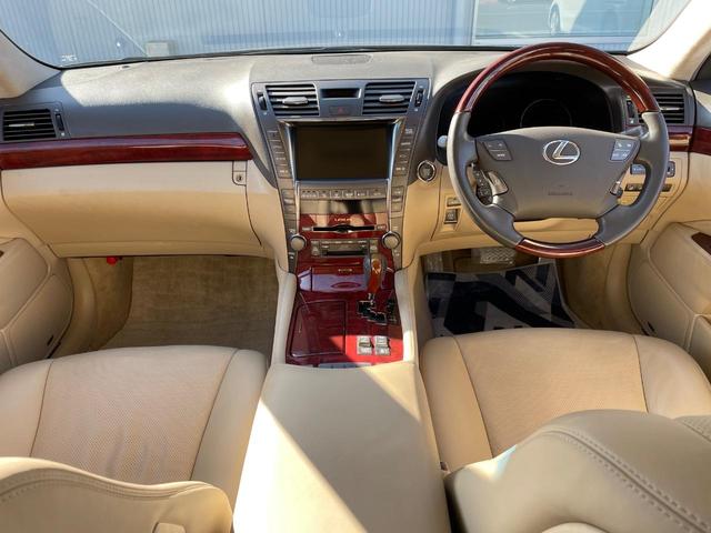 ＬＳ ＬＳ４６０　バージョンＵ　Ｉパッケージ　サンルーフ　リアエンターテイメント　マークレビンソン　プリクラッシュセーフティー　レーダークルーズ　禁煙車　本革シート　ベンチレーション　コーナーセンサー（2枚目）