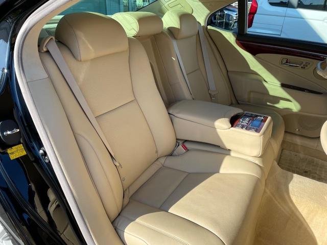ＬＳ ＬＳ４６０　バージョンＵ　Ｉパッケージ　サンルーフ　リアエンターテイメント　マークレビンソン　プリクラッシュセーフティー　レーダークルーズ　禁煙車　本革シート　ベンチレーション　コーナーセンサー（9枚目）