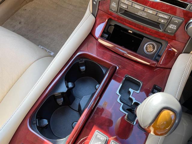 ＬＳ ＬＳ４６０　バージョンＵ　Ｉパッケージ　サンルーフ　リアエンターテイメント　マークレビンソン　プリクラッシュセーフティー　レーダークルーズ　禁煙車　本革シート　ベンチレーション　コーナーセンサー（55枚目）