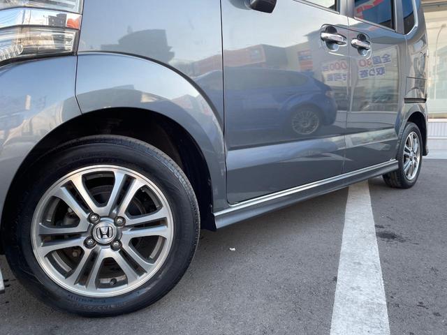 �y�����P�S�C���`�A���~�z�C�[���z�O�ςɃ}�b�`���������A���~�z�C�[���𑕒����Ă���܂��B�e��ЊO�A���~�z�C�[����A�X�^�b�h���X�^�C�����戵�����Ă���܂��B���񂲑��k����������