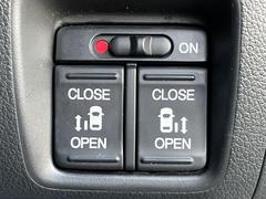 ��ξ¦�ѥ���饤�ɥɥ��ۥ��ޡ��ȥ����䱿ž�ʤΥ����å��Ǹ���ξ¦���饤�ɥɥ��γ��Ĥ���ǽ����ư�������Ϥ�����ƥɥ��򳫤���ɬ�פ�̵���������ʤ����ͤǤ��ñ�˳����Ĥ�Ǥ���Ŭ�Ǥ��� 3