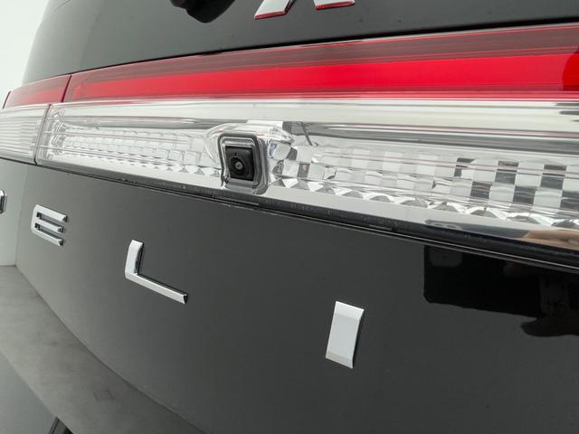 デリカＤ：５ シャモニー　登録済未使用車　フリップダウンモニター　ＡＬＰＩＮＥ１１型ナビ　全方位カメラ　両側パワースライドドア　パワーバックドア　レーダークルーズコントロール　シートヒーター　純正１８インチＡＷ　パドルシフト（80枚目）