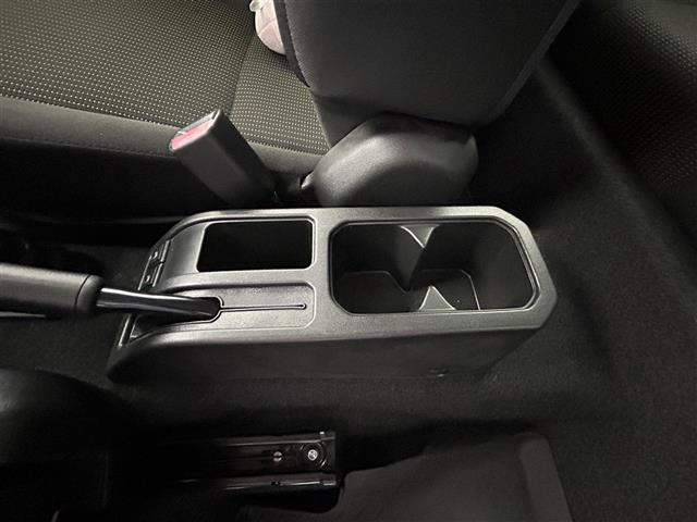 ◆商談ルームには「キッズスペース」を完備しています。ＤＶＤ、ブロック、絵本、おままごとセット。お子様連れでも、ゆっくりとお車をお選びいただけます！