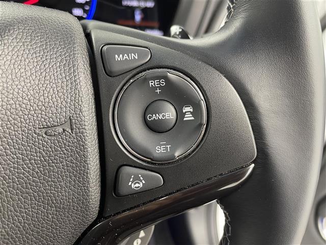 ヴェゼル ハイブリッド　モデューロＸ・ホンダセンシング　純正８インチナビ　バックカメラ　アダプティブクルーズコントロール　ＬＥＤ　ハーフレザーシート　シートヒーター　純正１８インチＡＷ　ステアリングリモコン　パドルシフト　スマートキー　ＥＴＣ　禁煙車（10枚目）