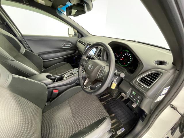 ヴェゼル ハイブリッド　モデューロＸ・ホンダセンシング　純正８インチナビ　バックカメラ　アダプティブクルーズコントロール　ＬＥＤ　ハーフレザーシート　シートヒーター　純正１８インチＡＷ　ステアリングリモコン　パドルシフト　スマートキー　ＥＴＣ　禁煙車（67枚目）