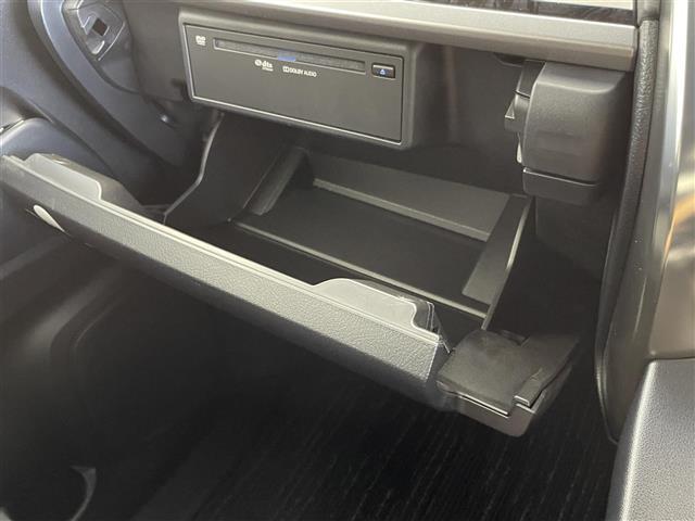 アルファード ２．５Ｓ　タイプゴールド　フリップダウンモニター　純正９インチディスプレイオーディオ　バックカメラ　レーダークルーズコントロール　パワーバックドア　両側パワースライドドア　ＬＥＤ　ＡＨＢ　ハーフレザーシート　ＥＴＣ２．０　禁煙（23枚目）
