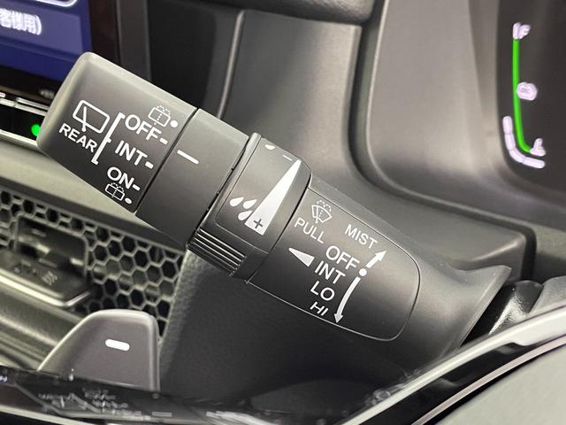 ステップワゴン ｅ：ＨＥＶスパーダ　禁煙車　登録済未使用車　両側パワースライドドア　ホンダコネクトナビ　アップルカープレイ　フルセグ　バックカメラ　ビルトインＥＴＣ　ハーフレザーシート　アダクティブクルーズコントロール　シートヒーター（16枚目）