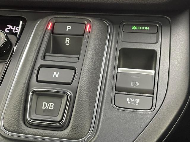 ステップワゴン ｅ：ＨＥＶスパーダ　禁煙車　登録済未使用車　両側パワースライドドア　ホンダコネクトナビ　アップルカープレイ　フルセグ　バックカメラ　ビルトインＥＴＣ　ハーフレザーシート　アダクティブクルーズコントロール　シートヒーター（25枚目）