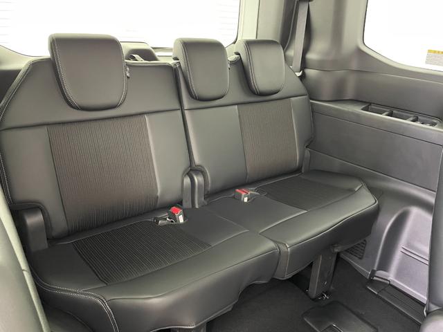 ステップワゴン ｅ：ＨＥＶスパーダ　禁煙車　登録済未使用車　両側パワースライドドア　ホンダコネクトナビ　アップルカープレイ　フルセグ　バックカメラ　ビルトインＥＴＣ　ハーフレザーシート　アダクティブクルーズコントロール　シートヒーター（44枚目）