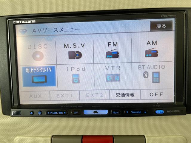 ミラココア ココアプラスＧ　社外７インチナビ　バックカメラ　ヘッドライトレベライザー　ベンチシート　ルーフレール　電動格納ミラー　純正フロアマット　盗難防止装置　スマートキー　オートエアコン　パワーウィンドウ　禁煙車（4枚目）