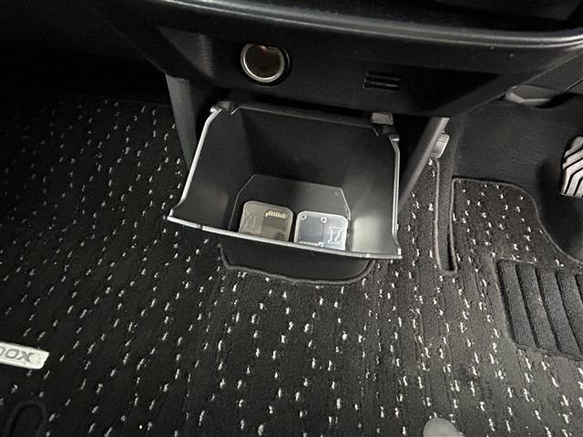 ルークス ハイウェイスター　Ｘ　禁煙車　純正ナビ　Ｂｌｕｅｔｏｏｔｈ　フルセグ　全方位カメラ　オートライト　ステアリングスイッチ　衝突軽減システム　両側パワースライドドア　アイドリングストップ　ドライブレコーダー　ＥＴＣ　ＬＥＤ（27枚目）