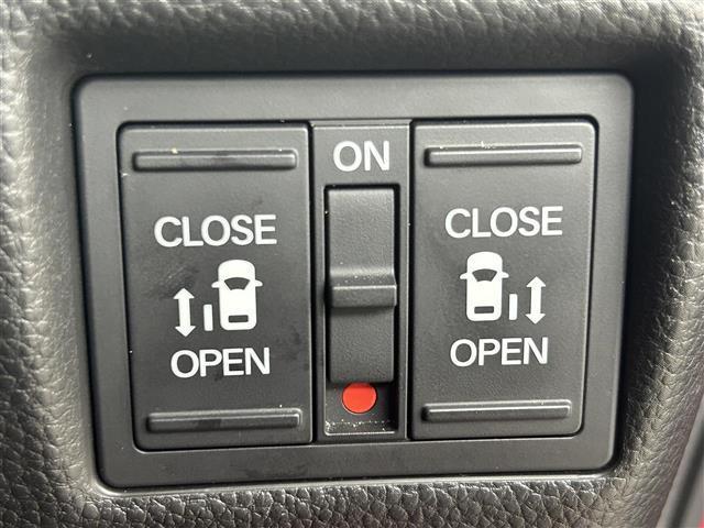 N-BOXカスタム G・Lホンダセンシング 純正ナビ バックカメラ 両側パワースライドドア 衝突軽減 レーンアシスト 横滑り防止 アダプティブクルーズコントロール シートヒーター ステアリングスイッチ スマートキー プッシュスタート 禁煙車(10枚目)