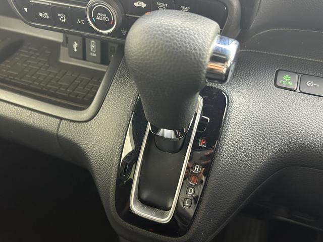 N-BOXカスタム G・Lホンダセンシング 純正ナビ バックカメラ 両側パワースライドドア 衝突軽減 レーンアシスト 横滑り防止 アダプティブクルーズコントロール シートヒーター ステアリングスイッチ スマートキー プッシュスタート 禁煙車(57枚目)